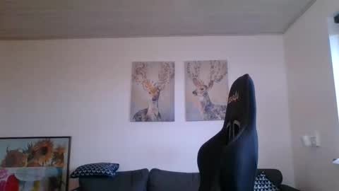 Snapshot of gottalop chatting on 10/07/25, 02:58 gottalop online show from 10/07/25, 02:58