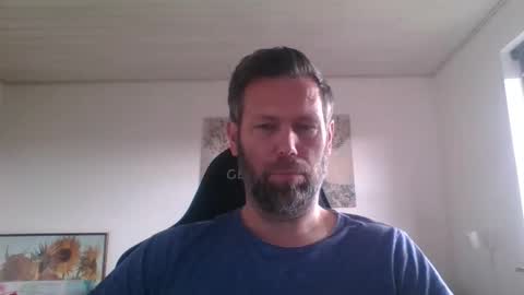 Snapshot of gottalop chatting on 10/24/25, 11:06 gottalop online show from 10/24/25, 11:06