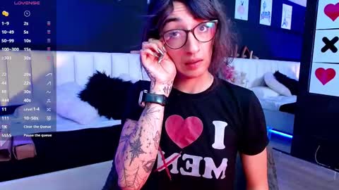 Meredith Alessandra online show from 02/04/26, 04:18