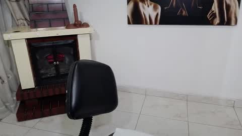 grace_mature_milf online show from 02/15/26, 10:58