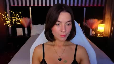 Snapshot of gracefulmichelle chatting on 05/13/26, 07:33 gracefulmichelle online show from 05/13/26, 07:33