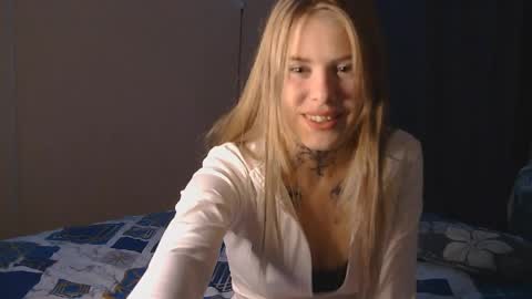 Emily online show from 05/25/26, 06:36