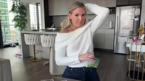 Gracie Mae online show from 11/22/25, 08:19