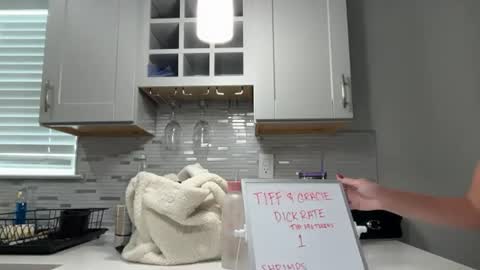 Snapshot of graciesmith27 chatting on 06/19/26, 06:34 Gracie Smith online show from 06/19/26, 06:34