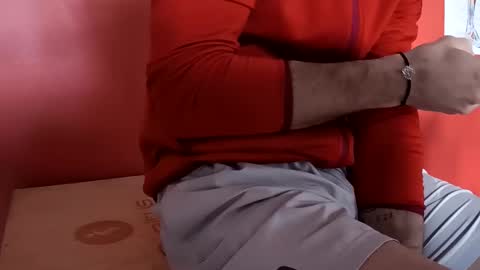 Snapshot of grandbi chatting on 01/12/26, 10:42 grandbi online show from 01/12/26, 10:42