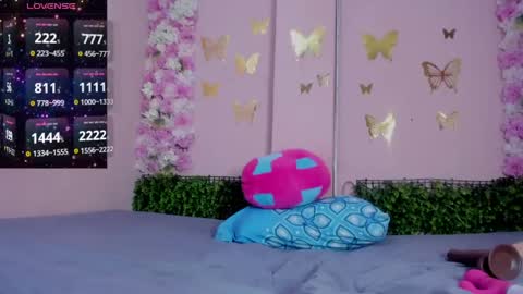 Snapshot of grandmother_milf chatting on 05/15/26, 05:09 Mi Name is violeta online show from 05/15/26, 05:09