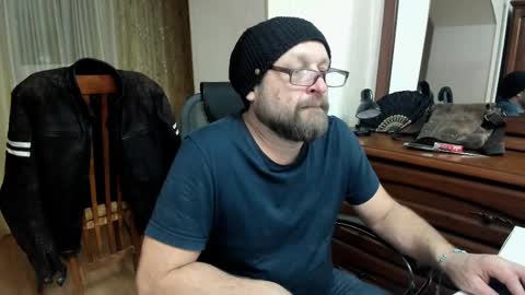 Anthony online show from 03/09/25, 04:44