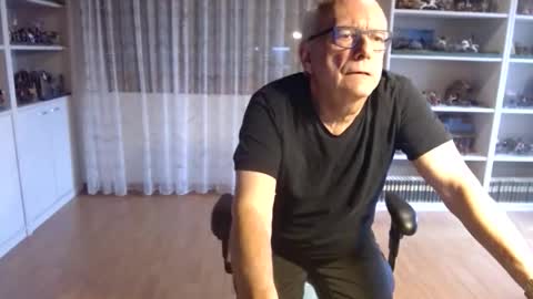 grandpach online show from 10/25/25, 12:02