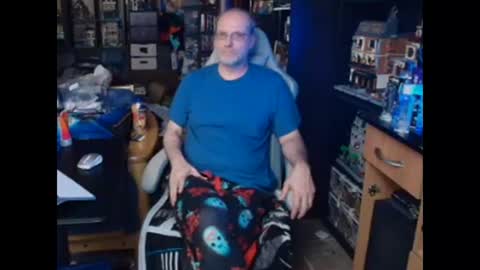 Christopher online show from 04/11/26, 01:21