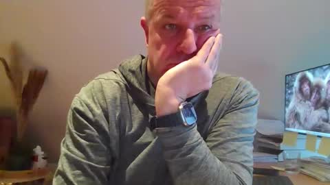 grau197077 online show from 02/11/26, 08:52