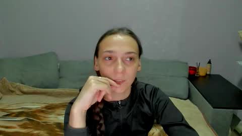 Anna online show from 12/22/25, 01:41