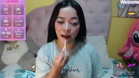 Snapshot of gray_sophiee chatting on 05/08/26, 01:44 Sophie Gray online show from 05/08/26, 01:44