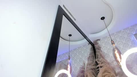 grayce blossoms24 online show from 01/19/25, 10:28