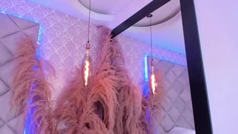 grayce blossoms24 online show from 02/07/25, 07:49