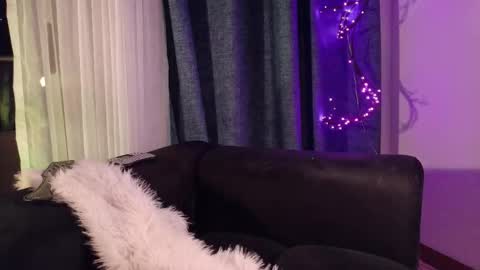 grayce blossoms24 online show from 02/18/26, 12:39