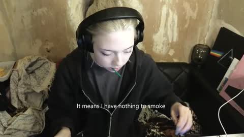 Snapshot of graylovescookies chatting on 12/06/24, 07:45 graylovescookies online show from 12/06/24, 07:45