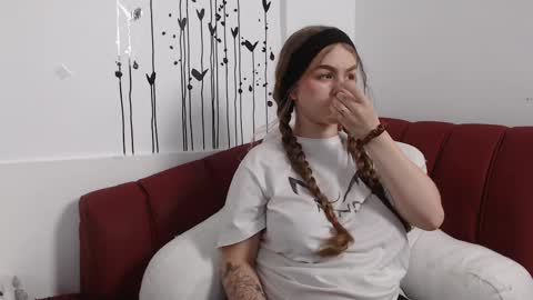 Snapshot of grecia_rouse chatting on 09/09/25, 09:14  GRECIA  online show from 09/09/25, 09:14