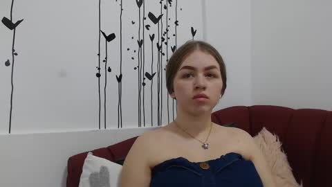 Snapshot of grecia_rouse chatting on 09/16/25, 09:49  GRECIA  online show from 09/16/25, 09:49