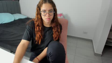 GreciaRuiz online show from 10/05/25, 10:18