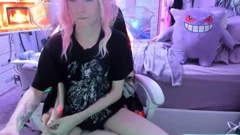 GreenEyedLovexo online show from 02/19/26, 11:45