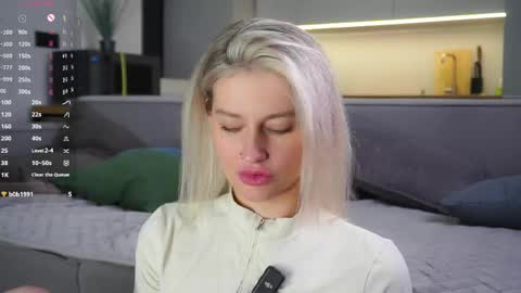 Kelly online show from 05/18/26, 01:50