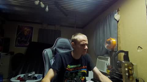 Snapshot of greenlungs8195 chatting on 10/08/25, 08:56 Greenlungs8195 online show from 10/08/25, 08:56