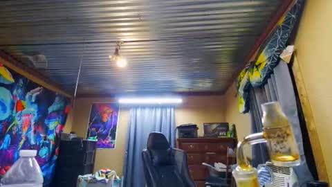 Greenlungs8195 online show from 02/27/26, 08:25