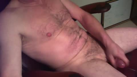 Snapshot of greenrooster1 chatting on 12/23/24, 05:39 greenrooster1 online show from 12/23/24, 05:39