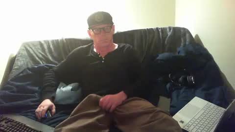 Snapshot of greenrooster1 chatting on 10/12/25, 08:02 greenrooster1 online show from 10/12/25, 08:02