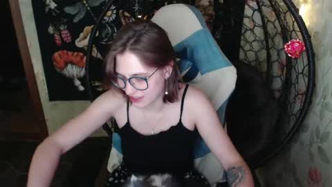 Lina online show from 05/21/26, 11:50