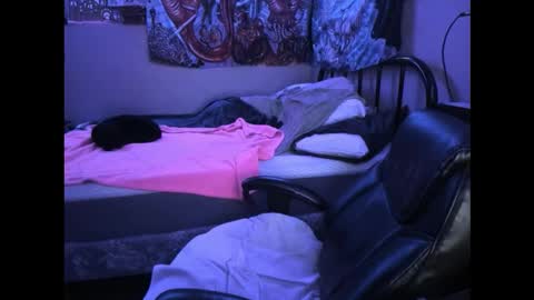 Hoezers online show from 03/29/26, 06:24