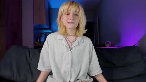 Greg-independent model online show from 03/08/25, 04:12