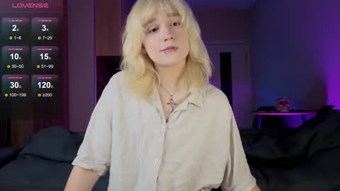 Greg-independent model online show from 10/22/25, 09:58