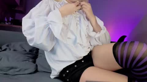 Greg-independent model online show from 10/30/25, 09:15