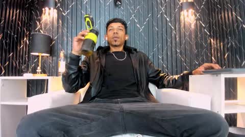 GregorySforza online show from 02/25/26, 07:45