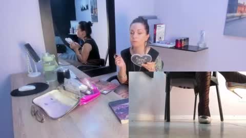 Snapshot of greta_borbon chatting on 07/13/26, 01:25 Greta online show from 07/13/26, 01:25