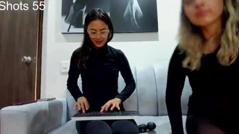 Snapshot of greta_miss chatting on 03/01/25, 06:35  Emmy  online show from 03/01/25, 06:35