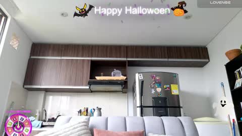 Snapshot of greta_miss chatting on 10/28/25, 03:14  Emmy  online show from 10/28/25, 03:14