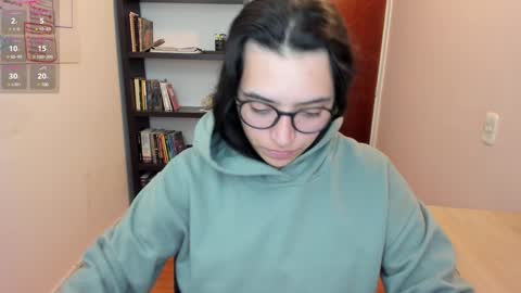 Greta online show from 12/04/24, 10:41