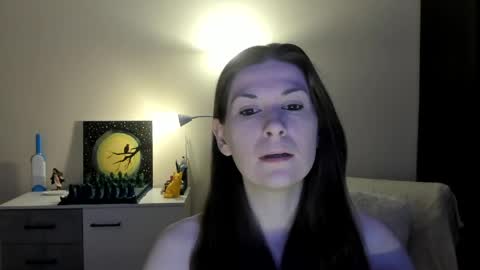 Snapshot of gretamiln chatting on 03/19/26, 10:14 Greta online show from 03/19/26, 10:14