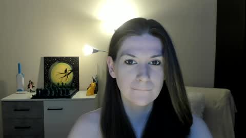 Snapshot of gretamiln chatting on 04/01/26, 10:07 Greta online show from 04/01/26, 10:07