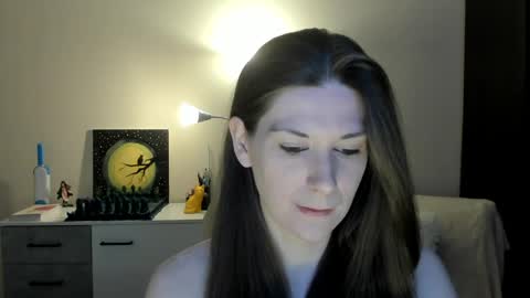 Snapshot of gretamiln chatting on 04/11/26, 01:43 Greta online show from 04/11/26, 01:43