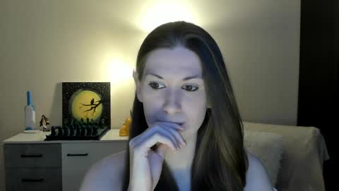 Snapshot of gretamiln chatting on 04/24/26, 12:57 Greta online show from 04/24/26, 12:57