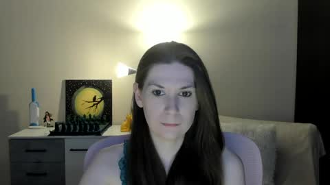 Snapshot of gretamiln chatting on 05/07/26, 08:36 Greta online show from 05/07/26, 08:36