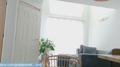 Gretta online show from 04/21/26, 09:28