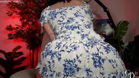       2 online show from 11/07/25, 03:12