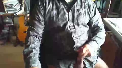 greyhounddog online show from 10/10/25, 09:52