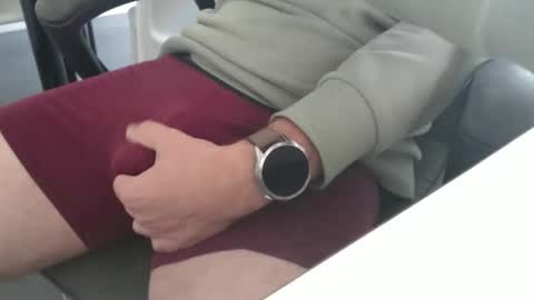 Snapshot of griesie chatting on 11/07/25, 11:32 Griesie online show from 11/07/25, 11:32