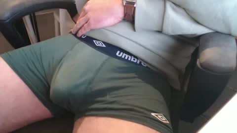 Snapshot of griesie chatting on 11/17/25, 11:43 Griesie online show from 11/17/25, 11:43