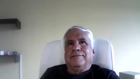 grisa01 online show from 10/29/25, 05:04